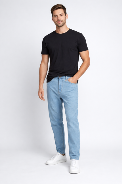 Men’s blue balloon fit denim pants with relaxed thigh and tapered ankle.